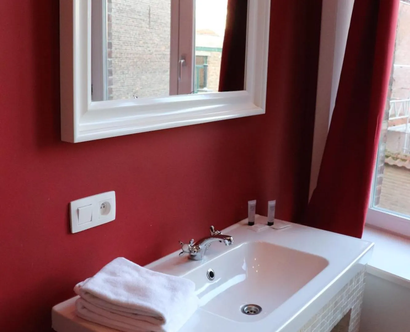 Hostel Lybeer Private Rooms Just For Two! Bruges 0*,