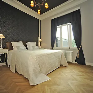 Expo 13 Bed & Breakfast Ghent
